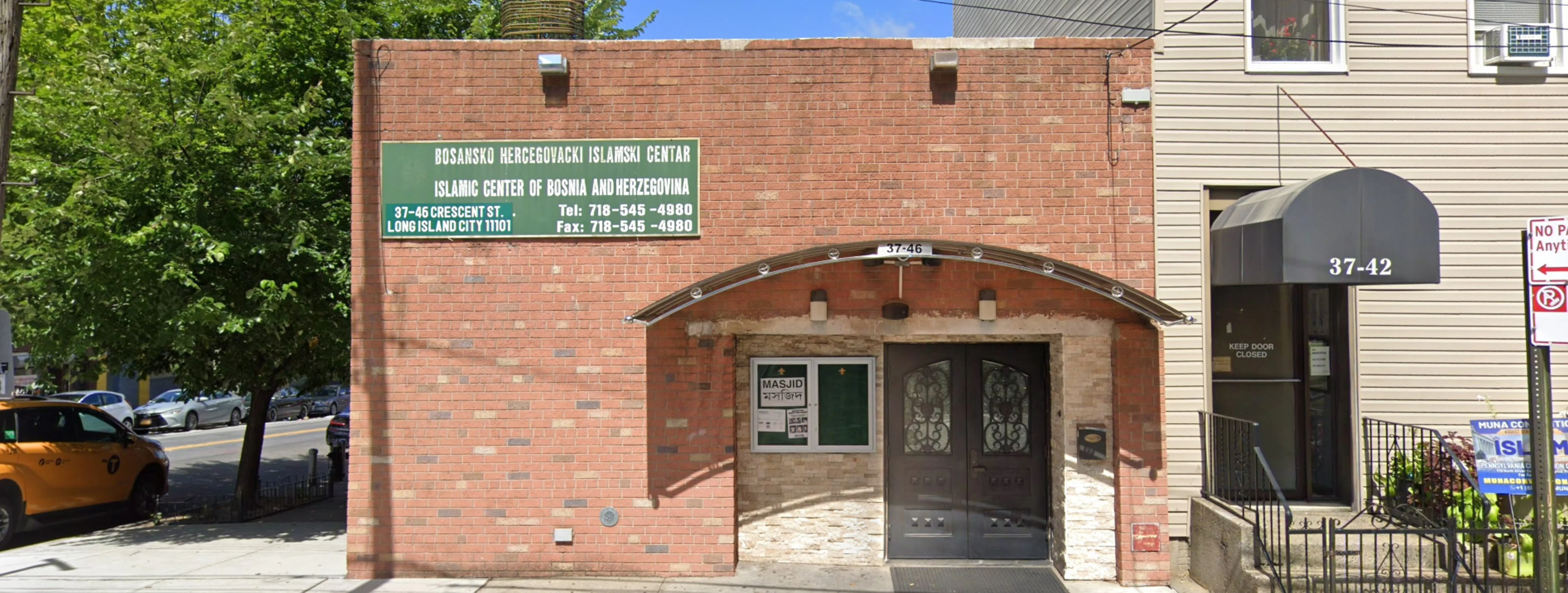 Exterior view of Bosnian-Herzegovinian Islamic Center Long Island building